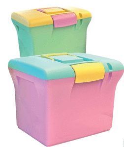 CAJON DE PLASTICO CON TAPADERA Y ASA EN TONO PASTE